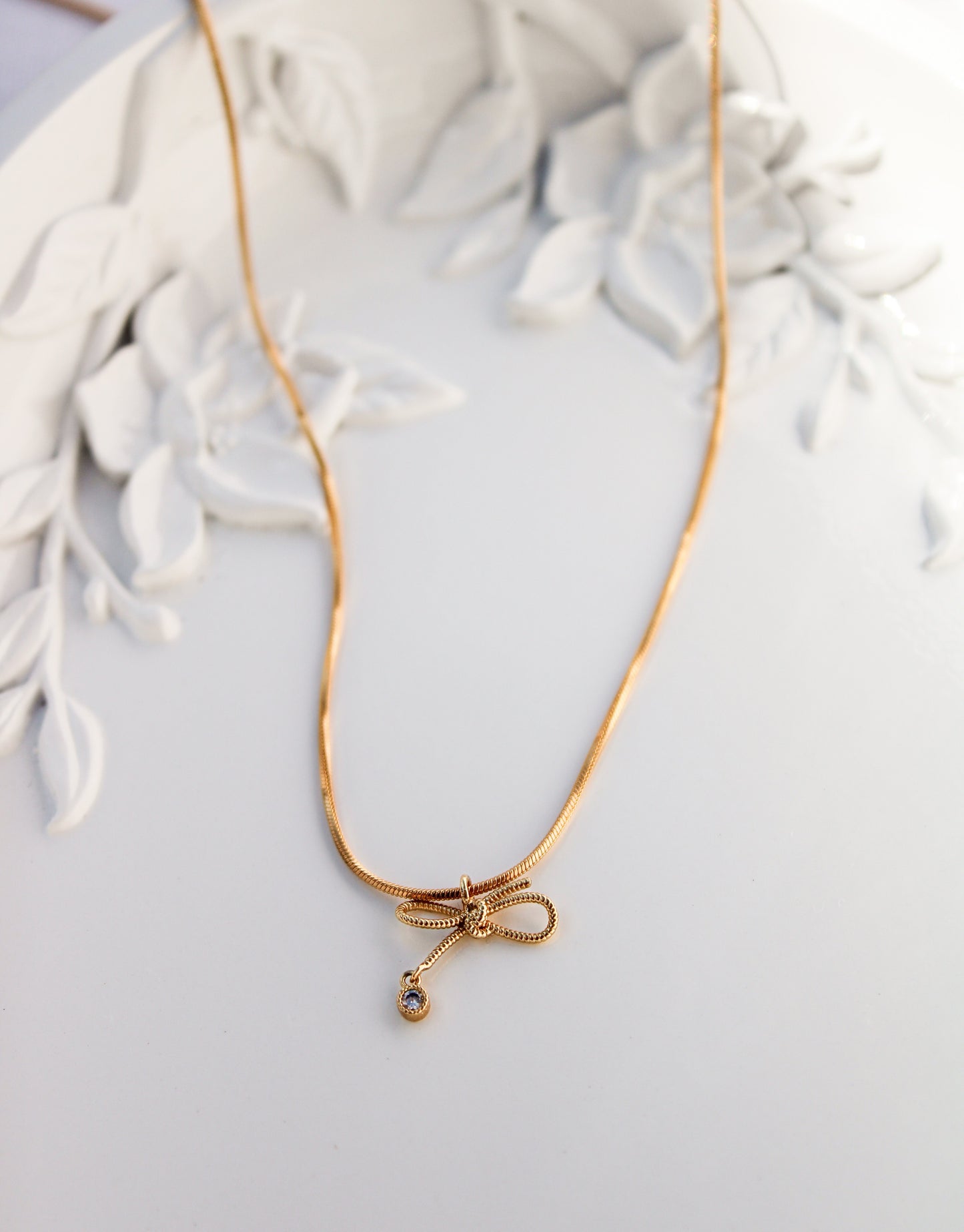 Dainty Bow Necklace