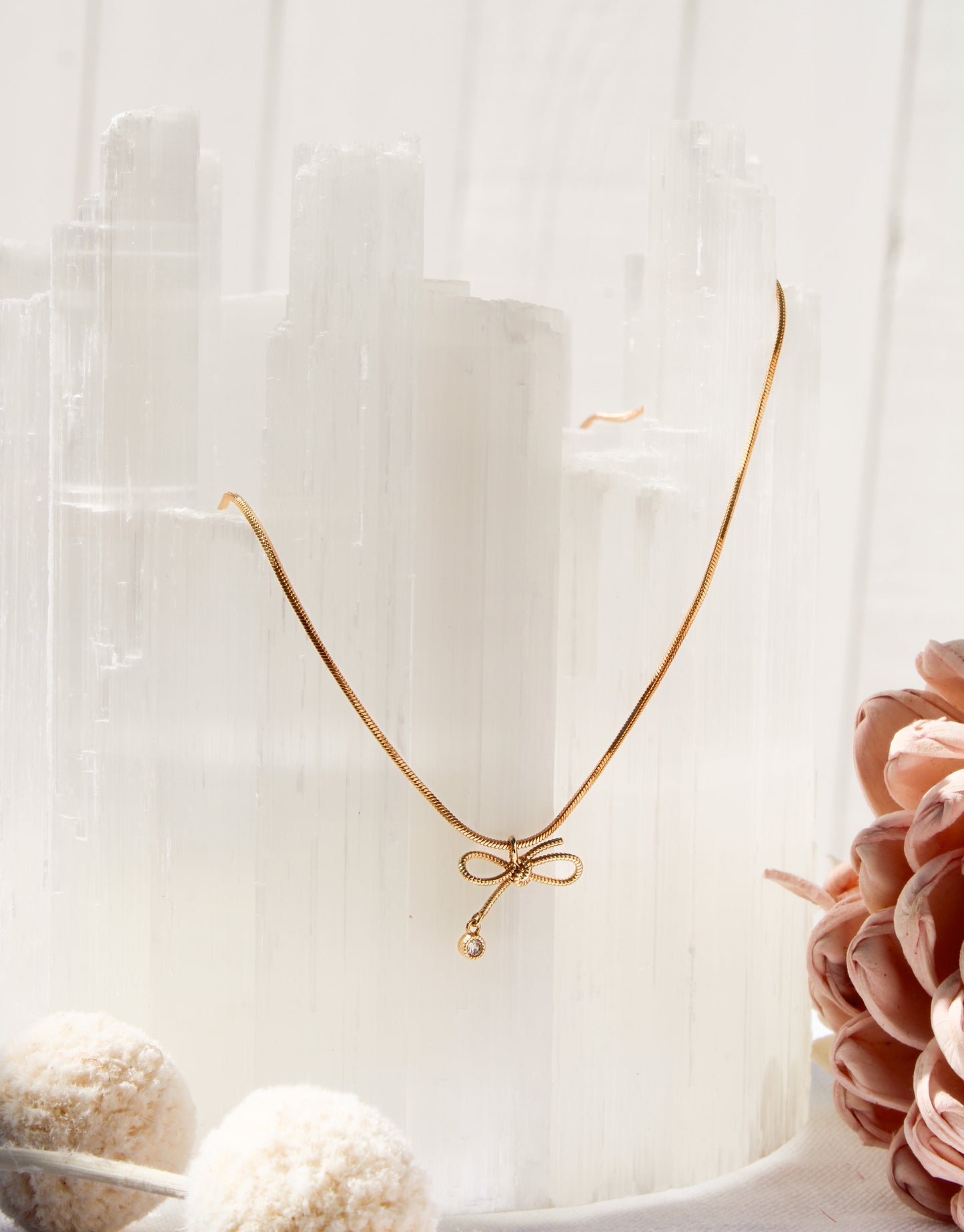 Dainty Bow Necklace